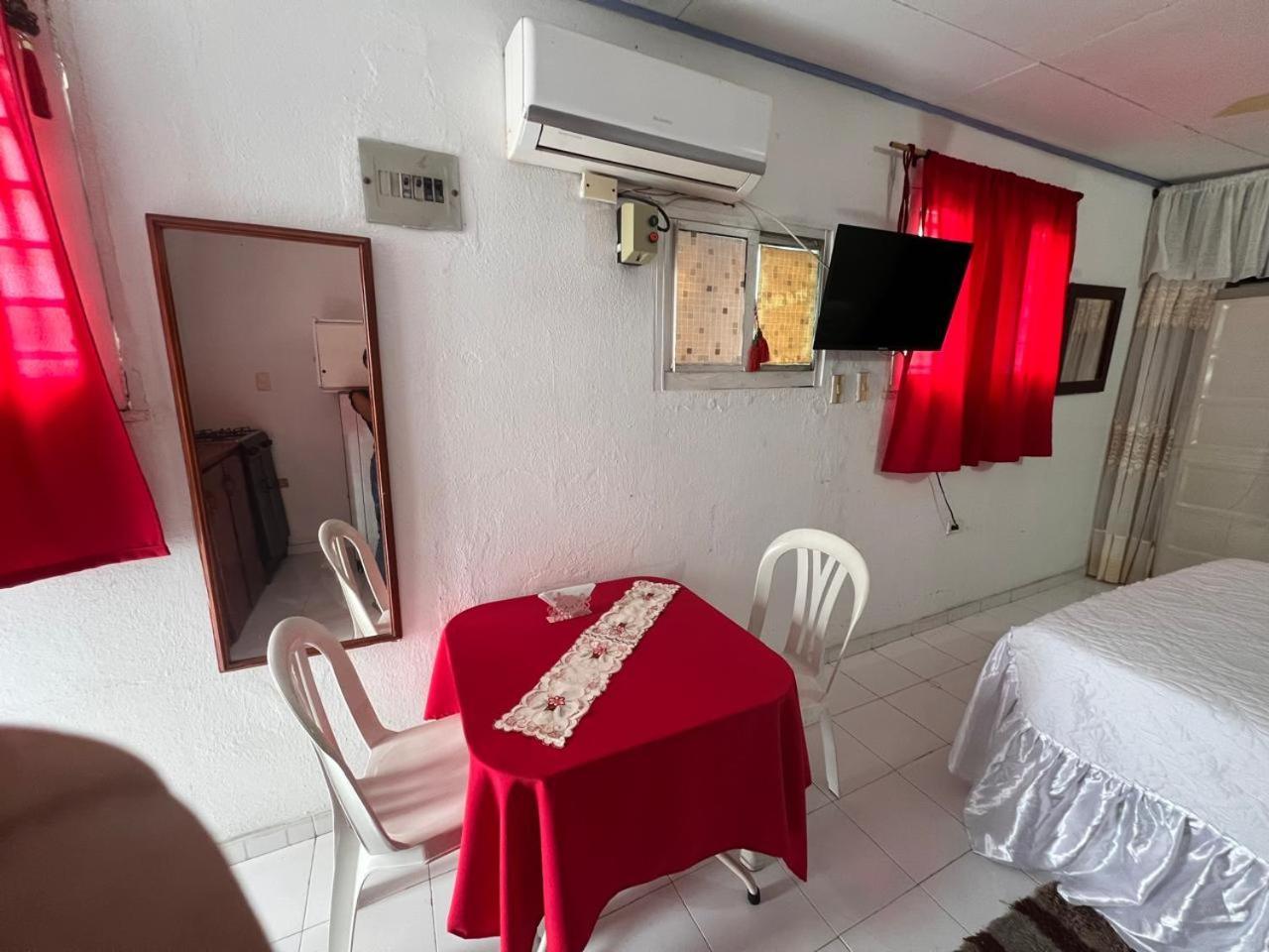 Y Estudios Manga Real